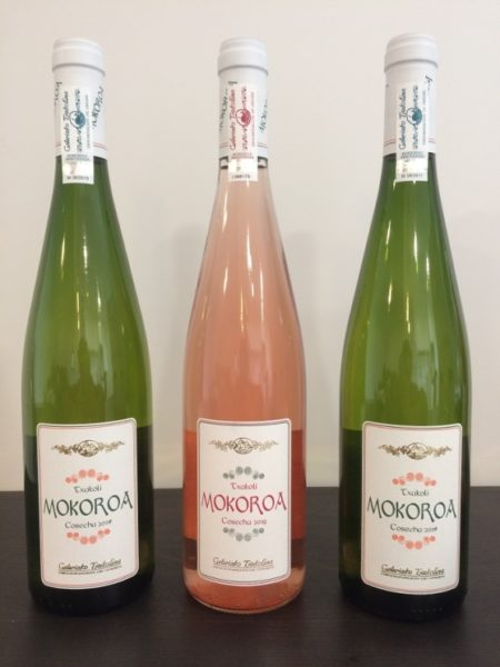 1 Rosé and 2 white Txakoli MOKOROA 3 bottles